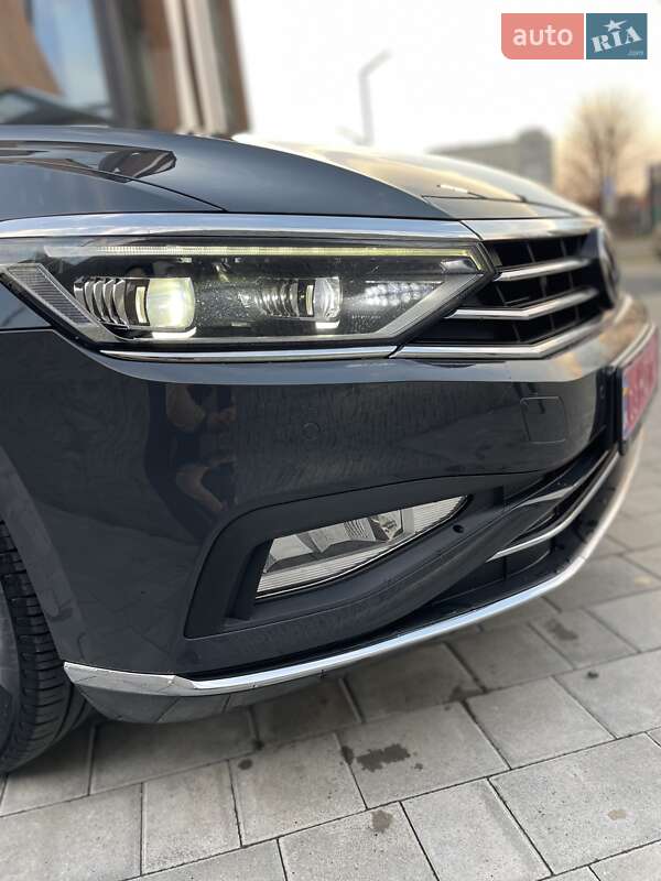 Универсал Volkswagen Passat 2021 в Луцке фото 13 Универсал Volkswagen Passat 2021 в Луцке