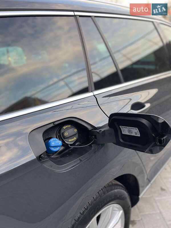 Универсал Volkswagen Passat 2021 в Луцке фото 15 Универсал Volkswagen Passat 2021 в Луцке