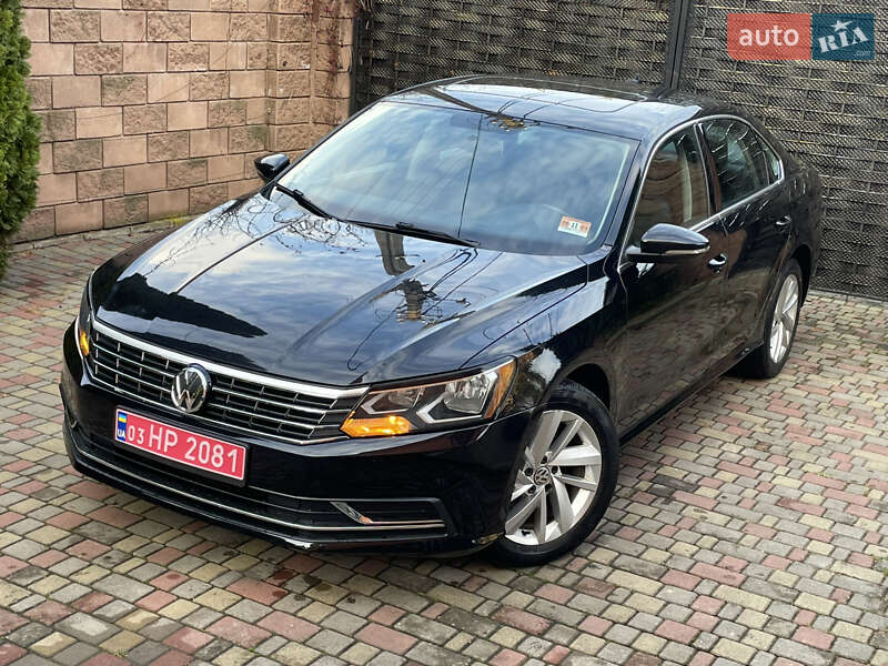 Седан Volkswagen Passat 2018 в Луцке