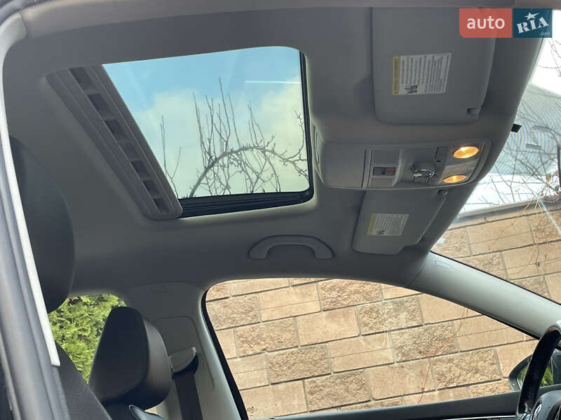 Седан Volkswagen Passat 2018 в Луцке