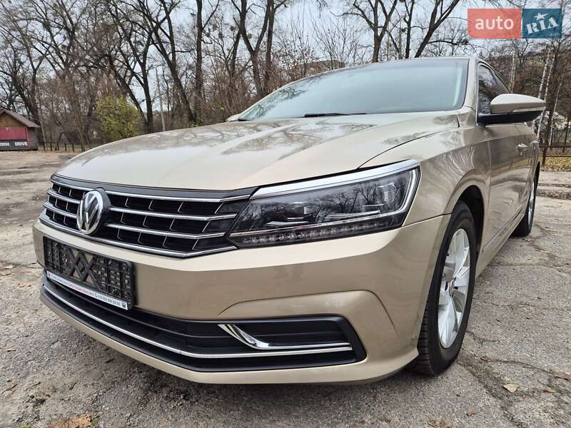 Седан Volkswagen Passat 2016 в Сумах