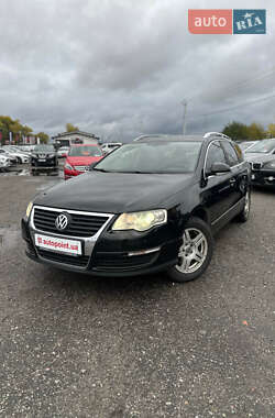 Универсал Volkswagen Passat 2009 в Белогородке