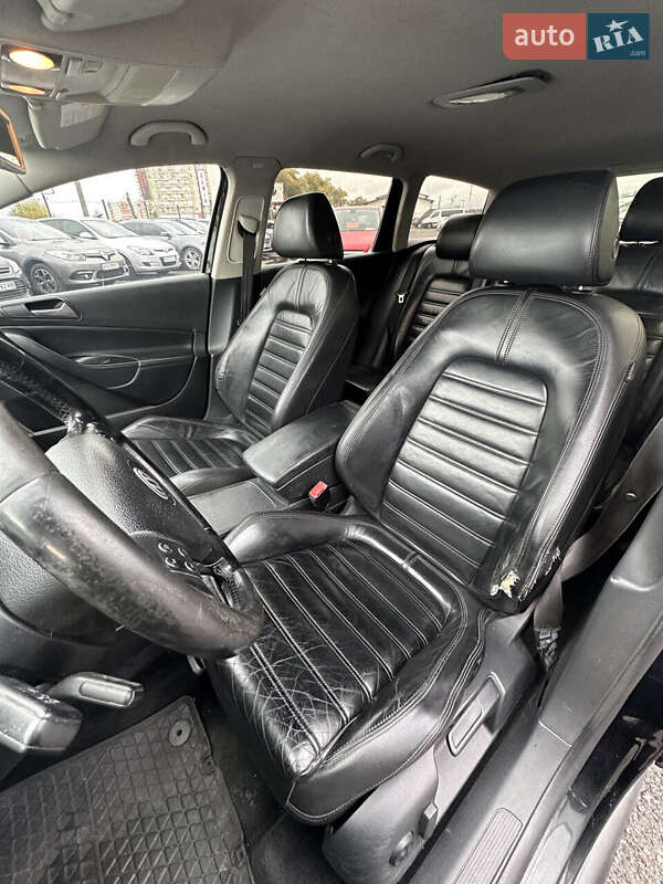 Универсал Volkswagen Passat 2009 в Белогородке