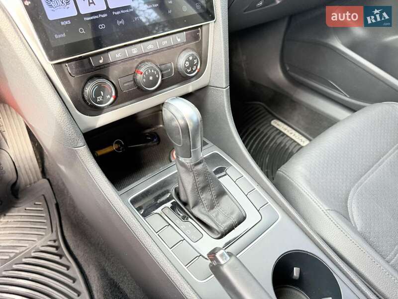 Седан Volkswagen Passat 2014 в Харькове фото 16 Седан Volkswagen Passat 2014 в Харькове