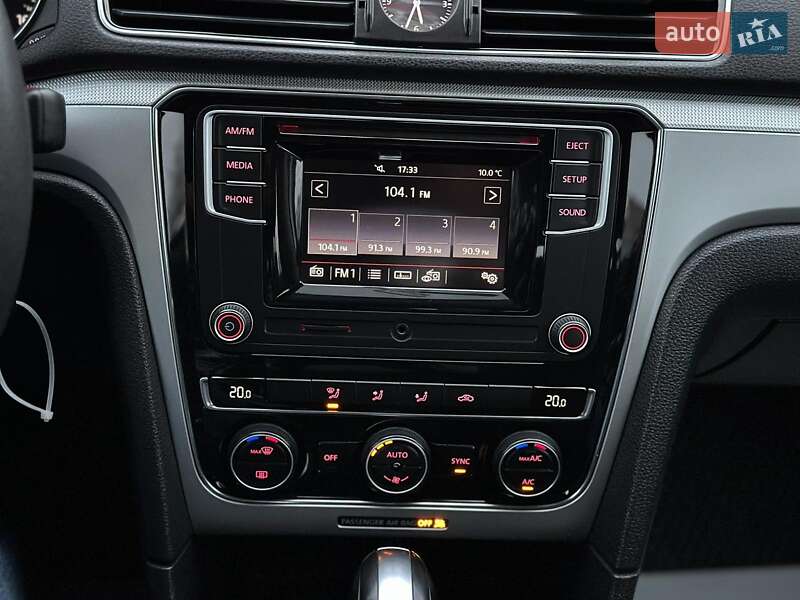 Седан Volkswagen Passat 2016 в Виннице