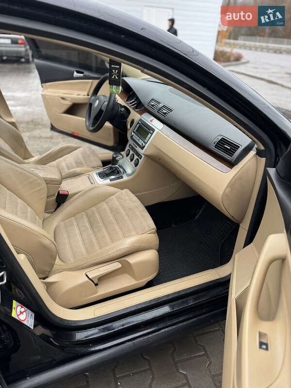Седан Volkswagen Passat 2006 в Томашполе