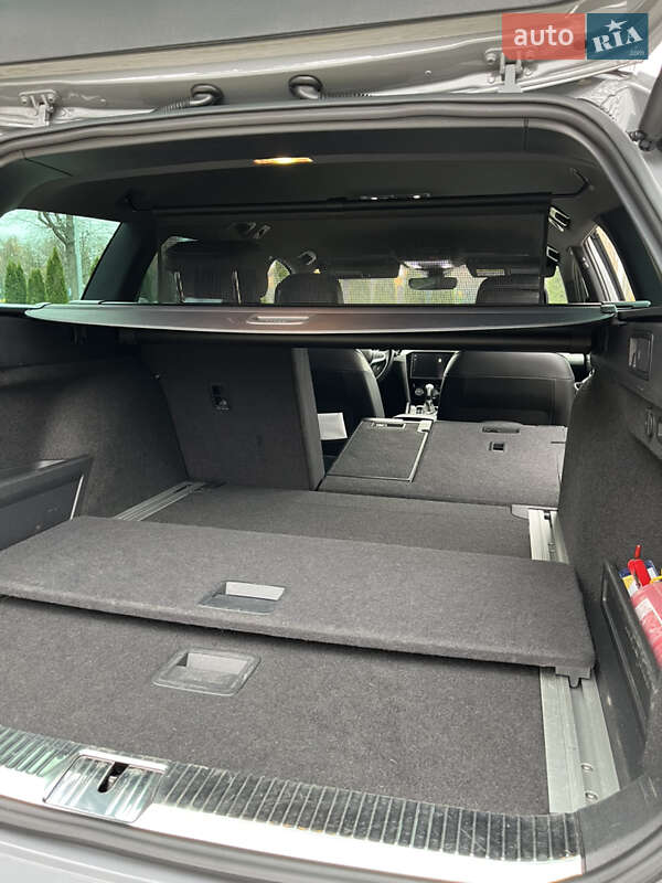 Универсал Volkswagen Passat 2019 в Харькове фото 17 Универсал Volkswagen Passat 2019 в Харькове