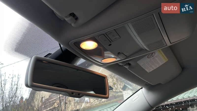 Универсал Volkswagen Passat 2010 в Житомире