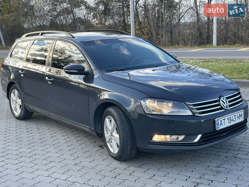 Универсал Volkswagen Passat 2012 в Ивано-Франковске