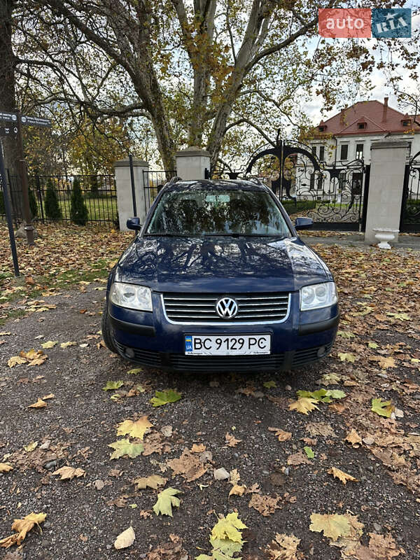 Универсал Volkswagen Passat 2002 в Стрые