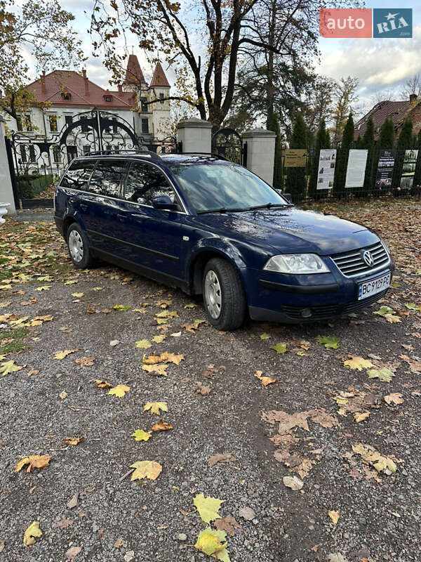 Универсал Volkswagen Passat 2002 в Стрые