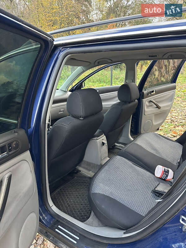 Универсал Volkswagen Passat 2002 в Стрые