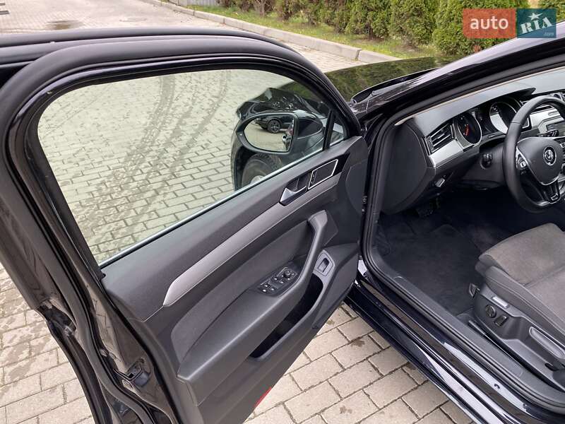 Универсал Volkswagen Passat 2014 в Яворове фото 19 Универсал Volkswagen Passat 2014 в Яворове