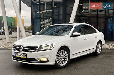 Седан Volkswagen Passat 2017 в Киеве
