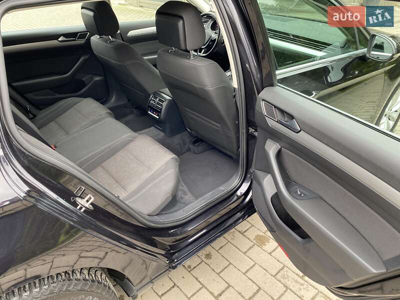 Универсал Volkswagen Passat 2014 в Яворове фото 41 Универсал Volkswagen Passat 2014 в Яворове