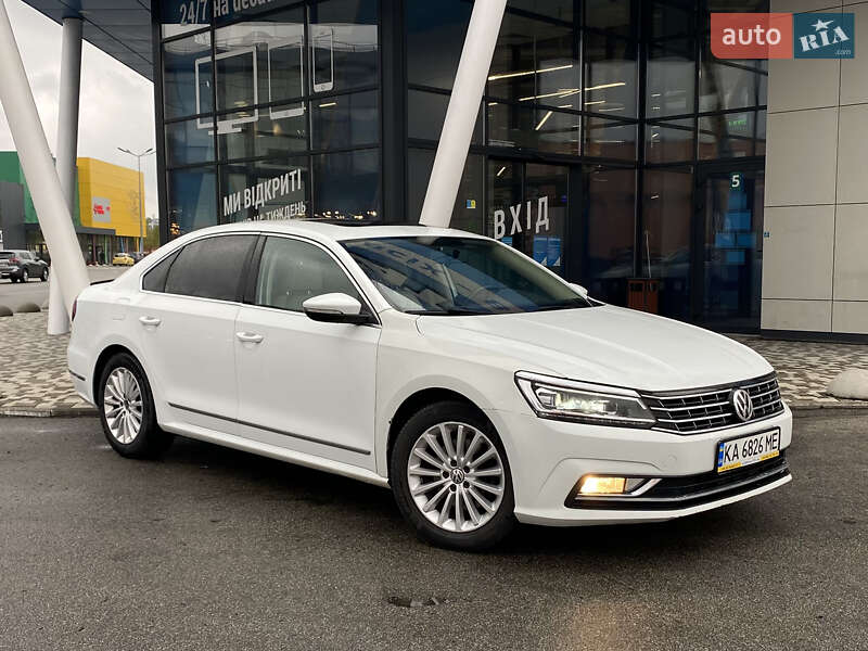 Седан Volkswagen Passat 2017 в Киеве