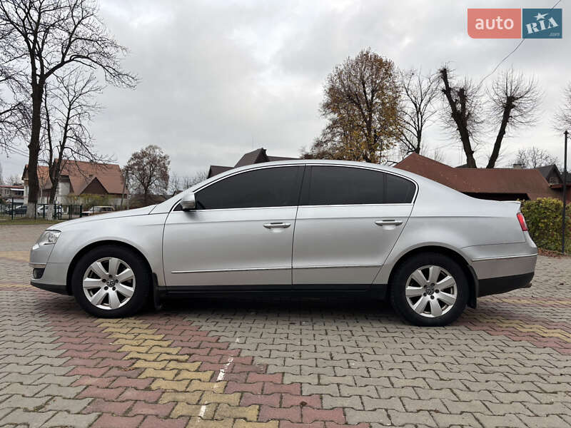 Седан Volkswagen Passat 2006 в Ужгороде