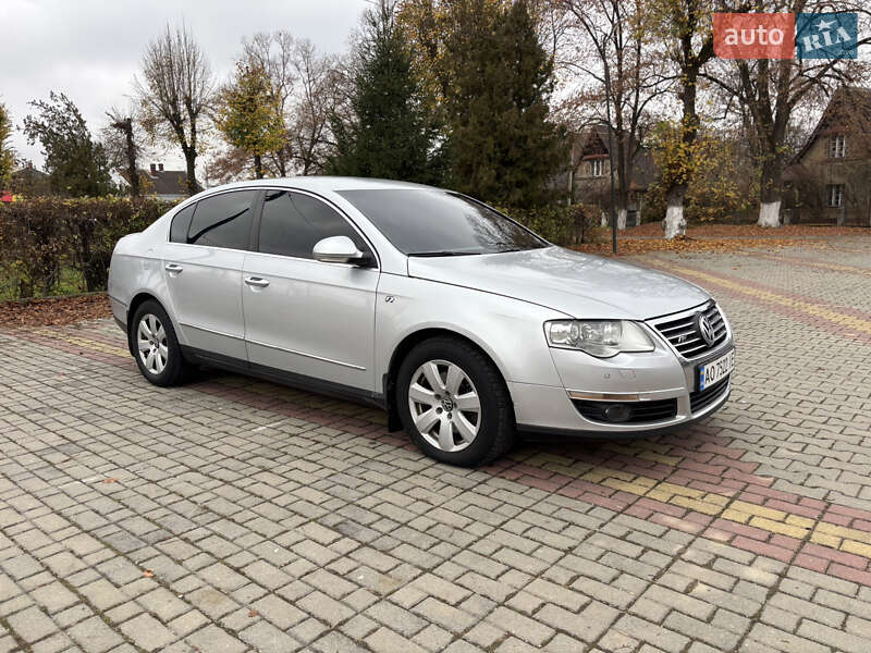 Седан Volkswagen Passat 2006 в Ужгороде