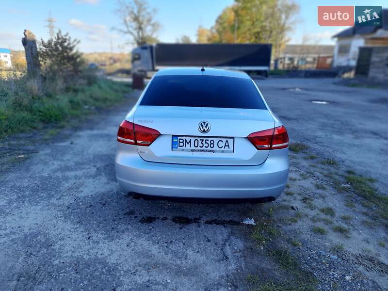 Седан Volkswagen Passat 2012 в Новом Роздоле