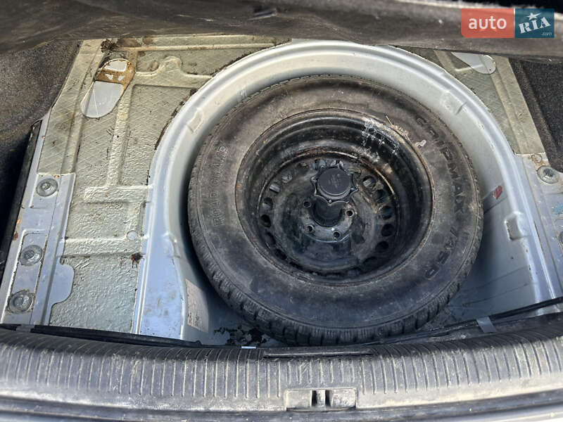 Седан Volkswagen Passat 1999 в Ивано-Франковске фото 11 Седан Volkswagen Passat 1999 в Ивано-Франковске