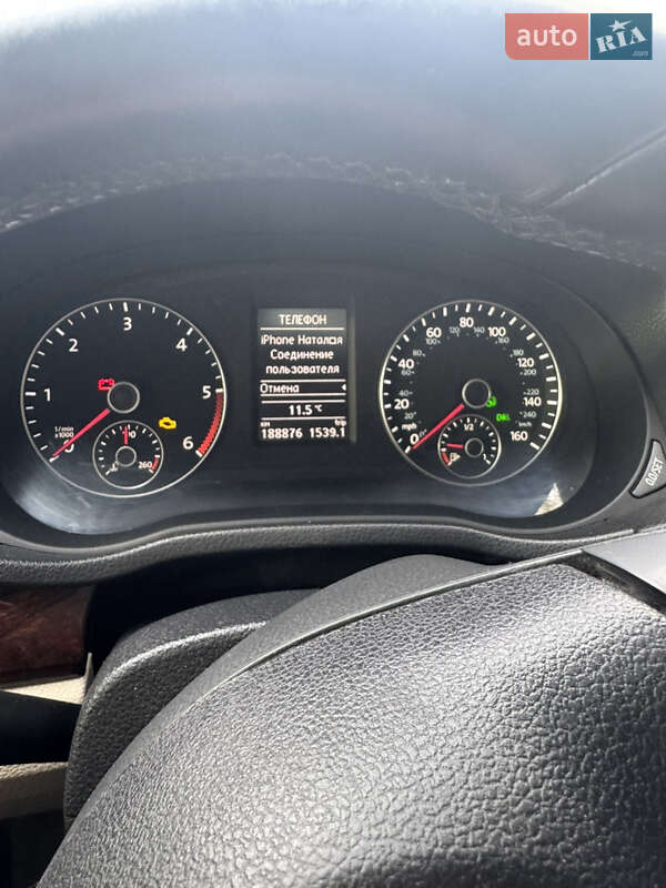 Седан Volkswagen Passat 2012 в Киеве