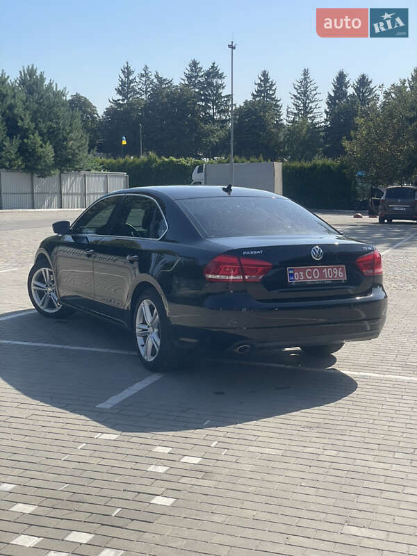 Седан Volkswagen Passat 2014 в Луцке