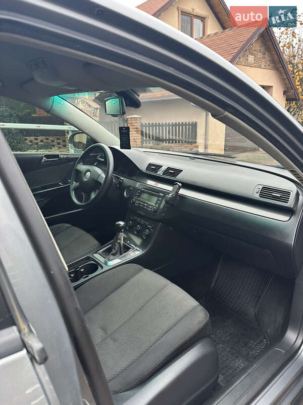 Седан Volkswagen Passat 2005 в Черновцах фото 10 Седан Volkswagen Passat 2005 в Черновцах