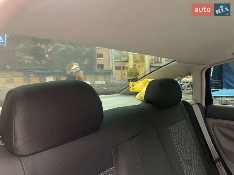 Седан Volkswagen Passat 1999 в Переяславе фото 4 Седан Volkswagen Passat 1999 в Переяславе