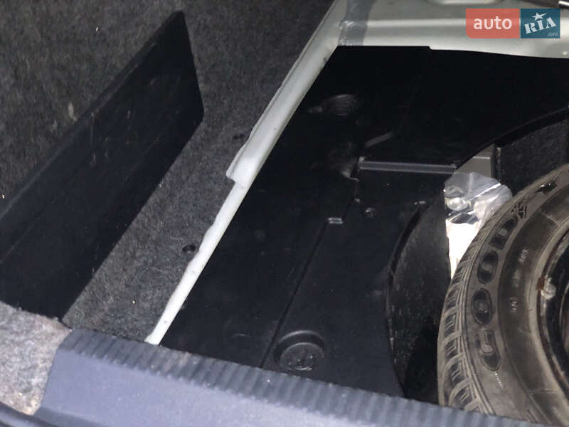 Седан Volkswagen Passat 2005 в Умани