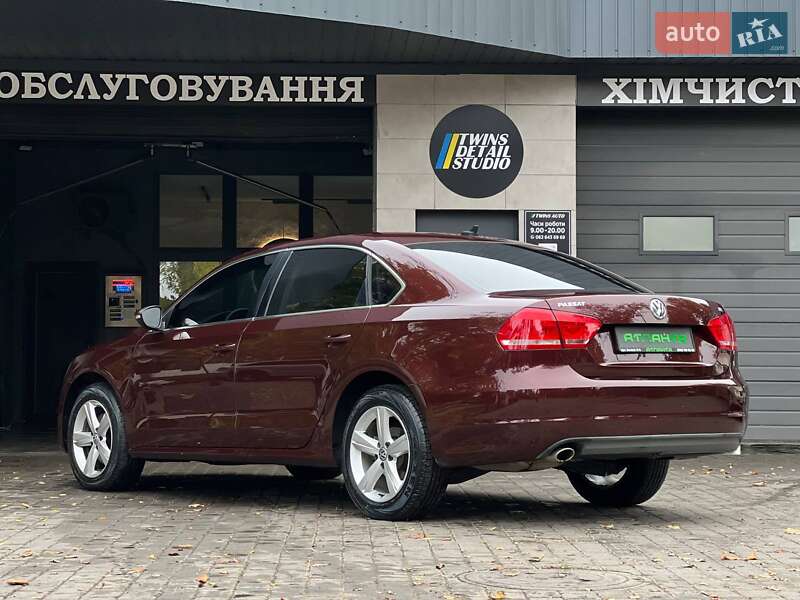 Седан Volkswagen Passat 2012 в Одессе