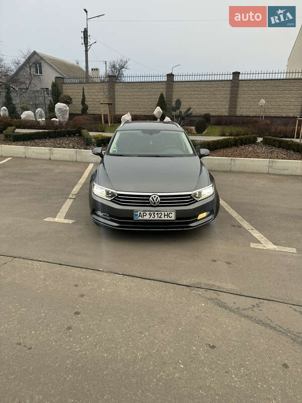 Универсал Volkswagen Passat 2017 в Запорожье