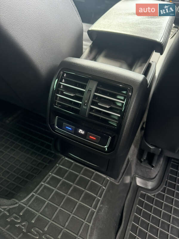 Универсал Volkswagen Passat 2017 в Запорожье