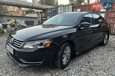 Седан Volkswagen Passat 2012 в Киеве