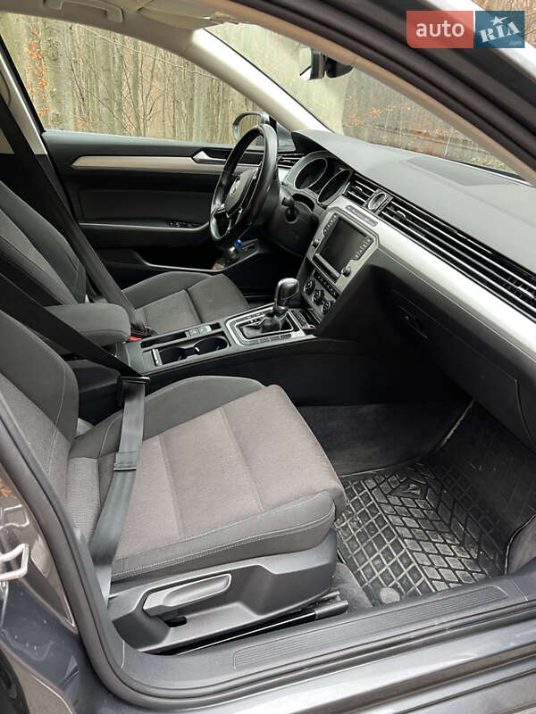 Універсал Volkswagen Passat 2016 в Болехові