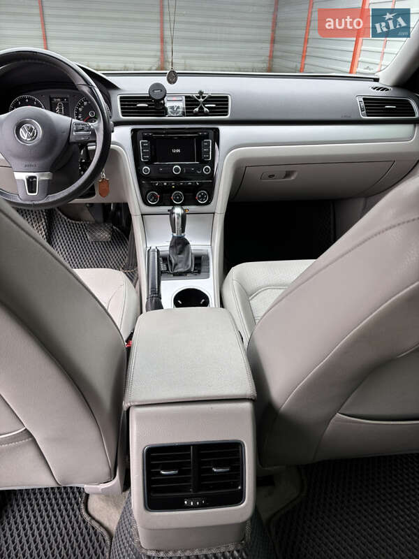 Седан Volkswagen Passat 2013 в Киеве фото 9 Седан Volkswagen Passat 2013 в Киеве