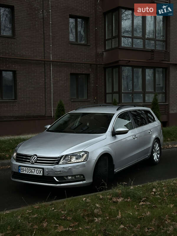 Универсал Volkswagen Passat 2011 в Чернигове