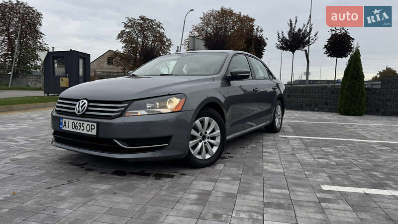 Седан Volkswagen Passat 2012 в Макарове