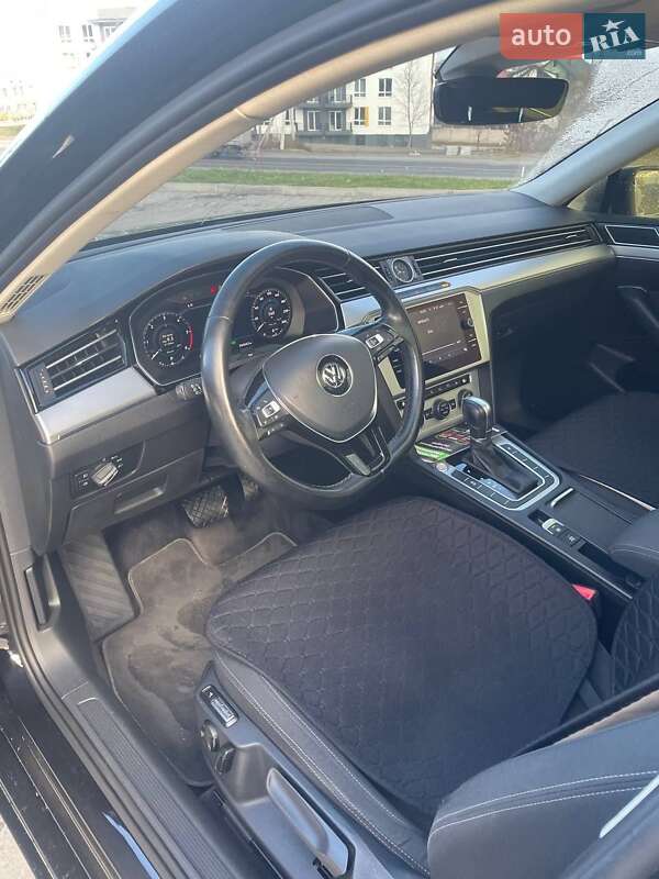 Универсал Volkswagen Passat 2018 в Львове фото 6 Универсал Volkswagen Passat 2018 в Львове