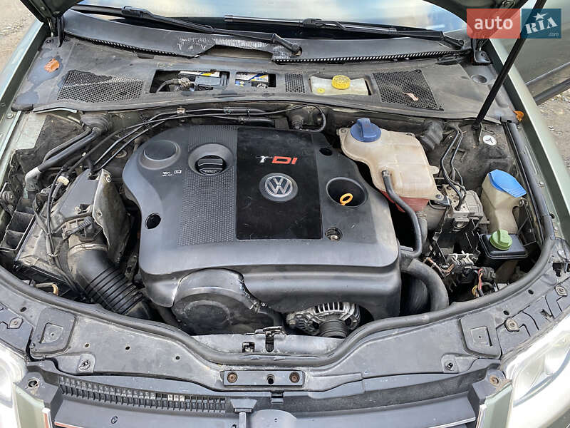 Универсал Volkswagen Passat 2003 в Хмельницком