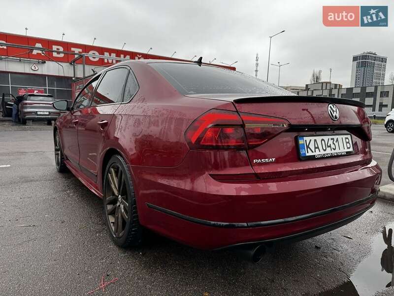 Седан Volkswagen Passat 2017 в Киеве