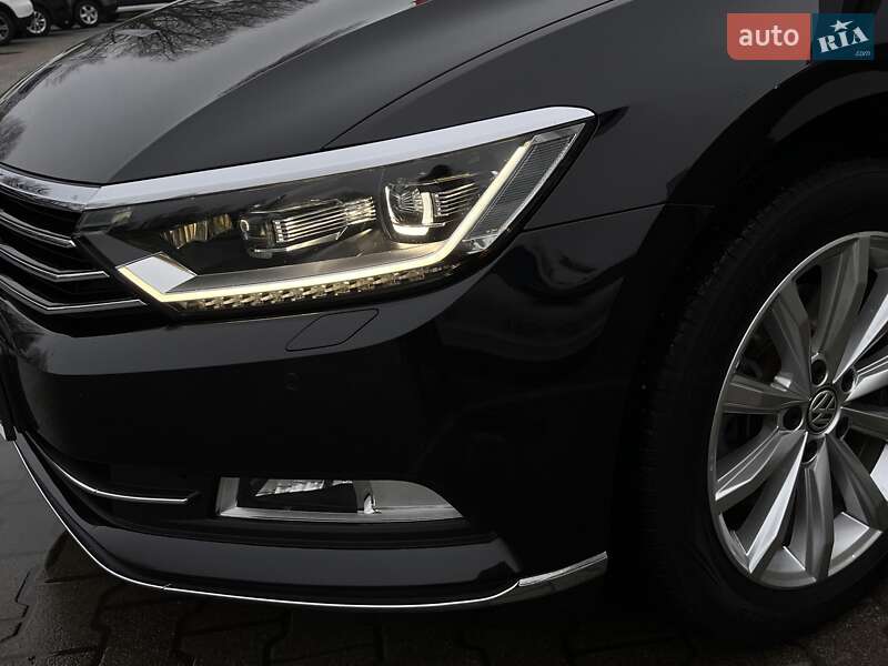 Седан Volkswagen Passat 2018 в Житомире