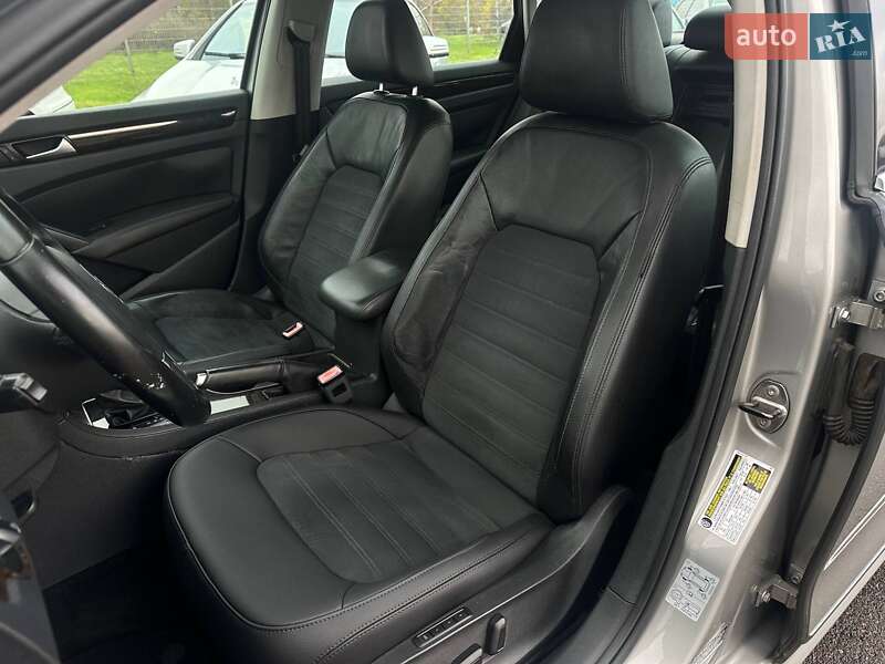 Седан Volkswagen Passat 2014 в Одессе