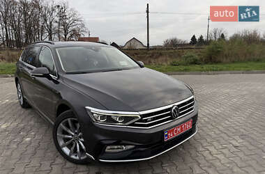 Универсал Volkswagen Passat 2021 в Луцке