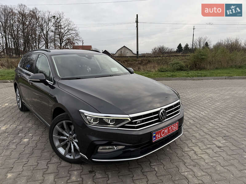 Volkswagen Passat 2021