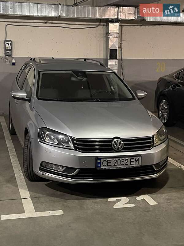 Універсал Volkswagen Passat 2013 в Києві