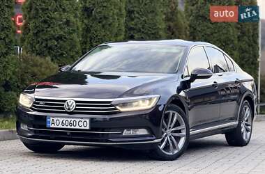 Седан Volkswagen Passat 2014 в Хусті