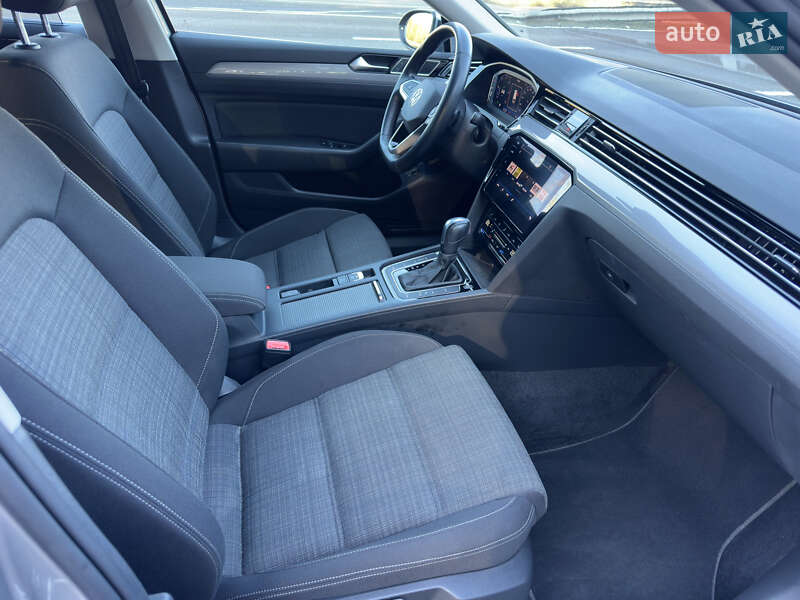 Универсал Volkswagen Passat 2021 в Ковеле