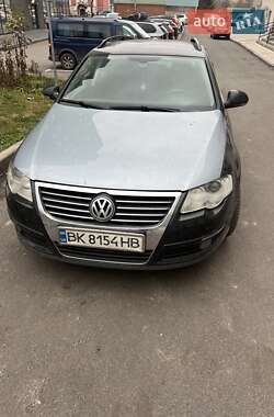 Універсал Volkswagen Passat 2007 в Рівному