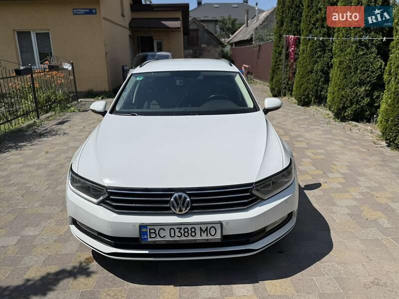 Универсал Volkswagen Passat 2017 в Львове