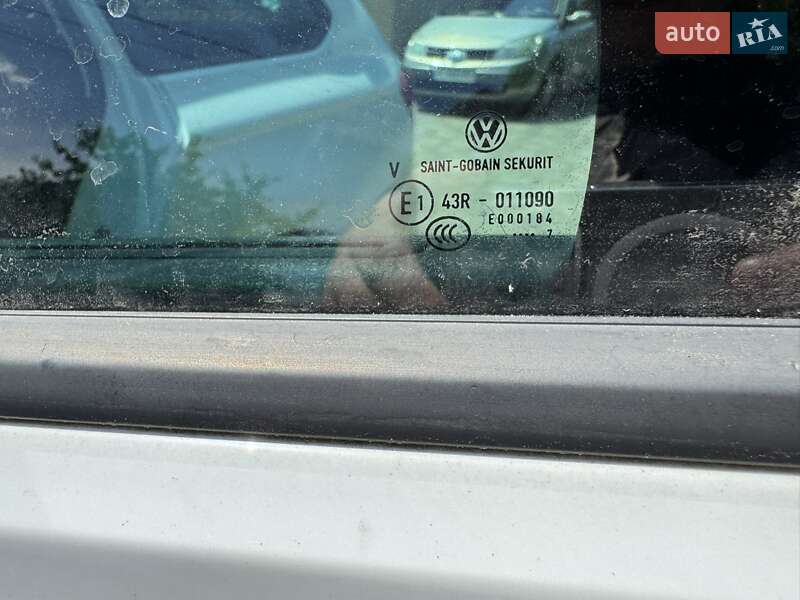 Универсал Volkswagen Passat 2017 в Львове